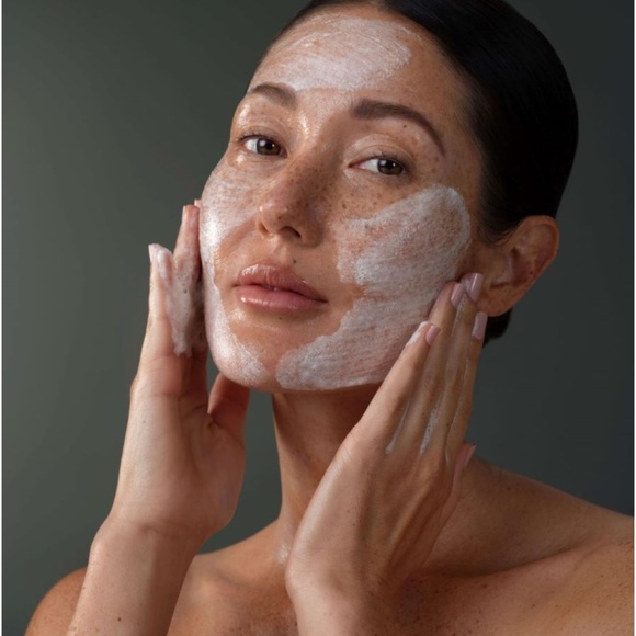 Dermalogica Daily Microfoliant 74g, Full Size 🤩 , clinical grade skincare! - Picture 4 of 7